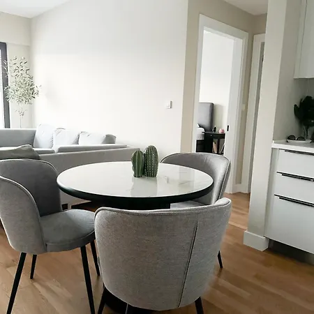 In Center Diamond Residences * Скоп'є