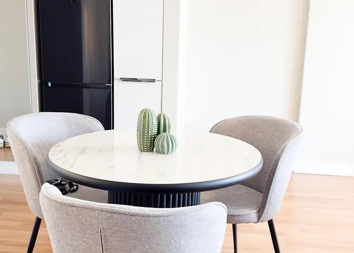 In Center Diamond Residences Apartment *