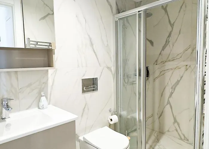 In Center Diamond Residences Apartment