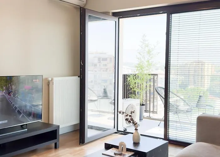 Apartment In Center Diamond Residences